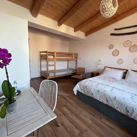 Torremana Hotel Cabras Ngoại thất bức ảnh