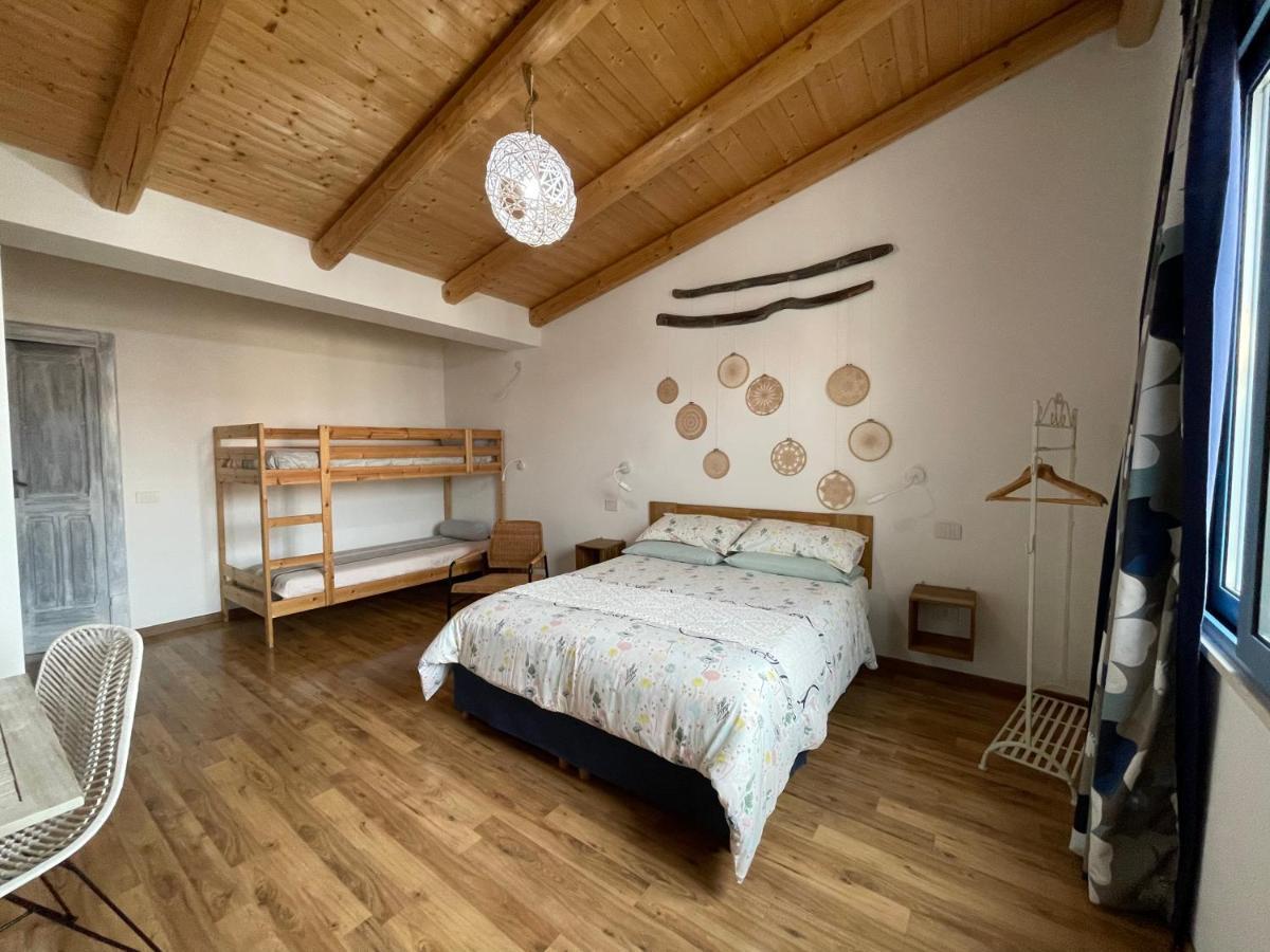 Torremana Hotel Cabras Ngoại thất bức ảnh