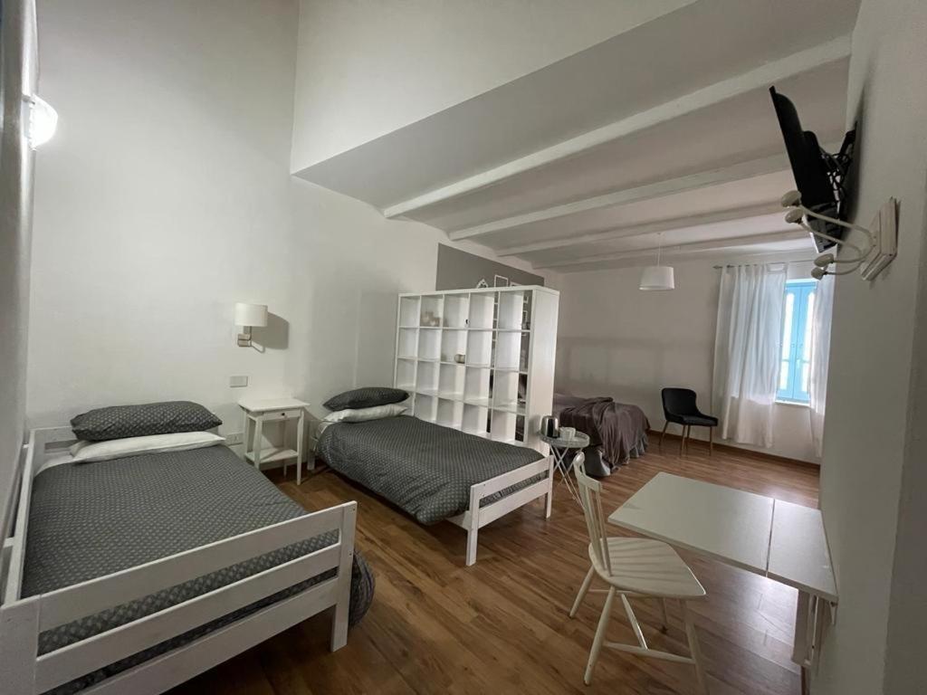 Torremana Hotel Cabras Ngoại thất bức ảnh