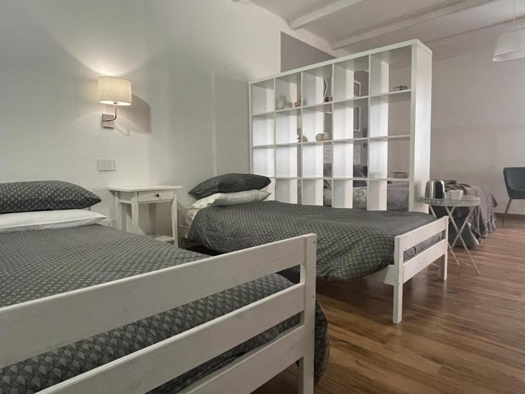 Torremana Hotel Cabras Ngoại thất bức ảnh